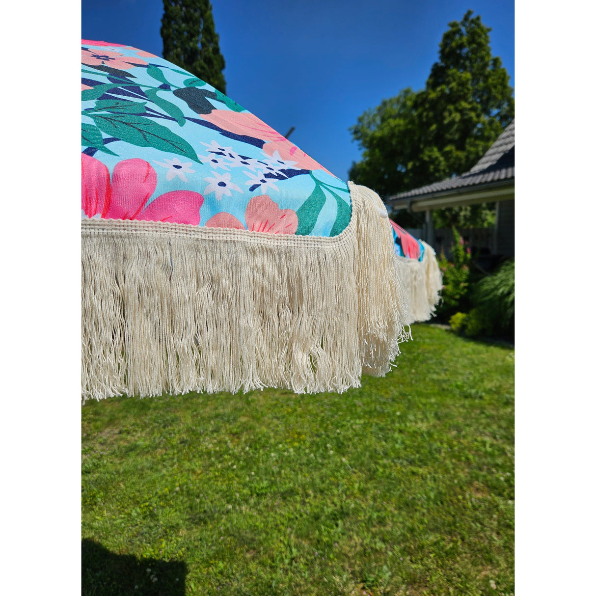 Sonnenschirm Strandschirm Schirm UV Schutz mit Tasche Fransen Blumen Ø 155 cm