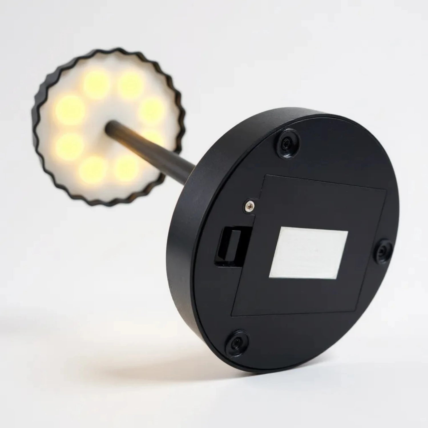 Tischleuchte Lampe Leuchte LED weiß schwarz Batterie Leselampe Nachttischlampe