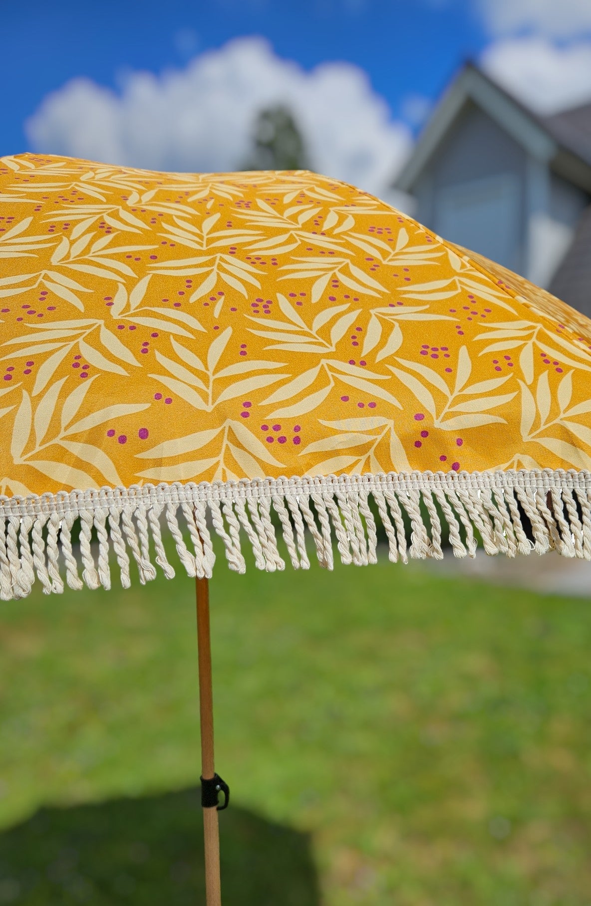 Sonnenschirm Strandschirm Schirm UV Schutz mit Tasche Fransen Gelb Ø 170 cm