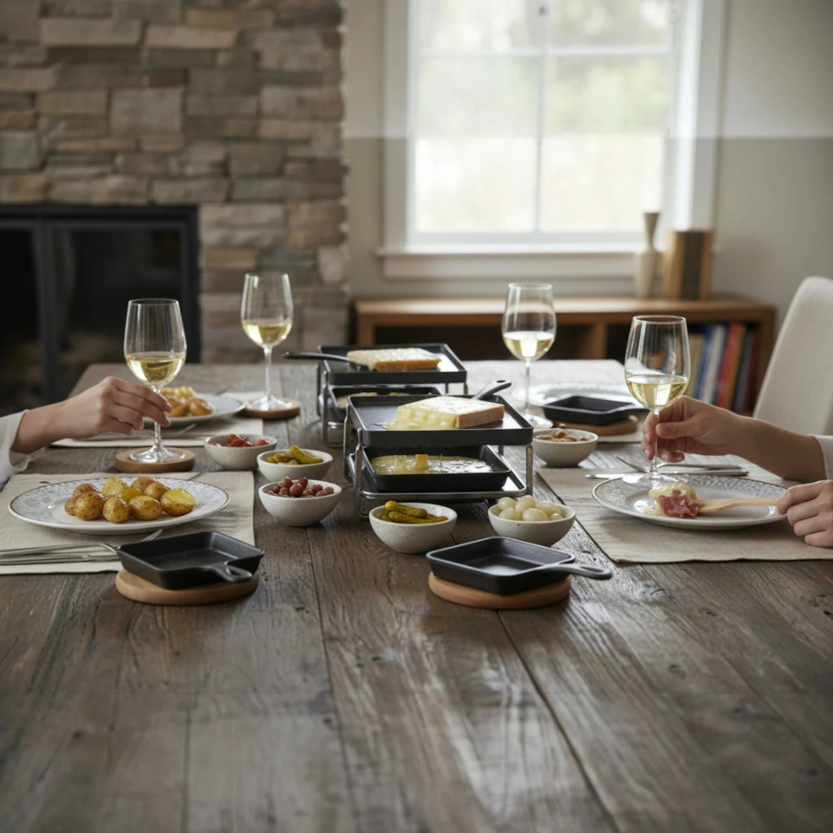 Teakholz Untersetzer rund 10 cm 8er Set – für Getränke & Raclette Rustikale Tischdeko