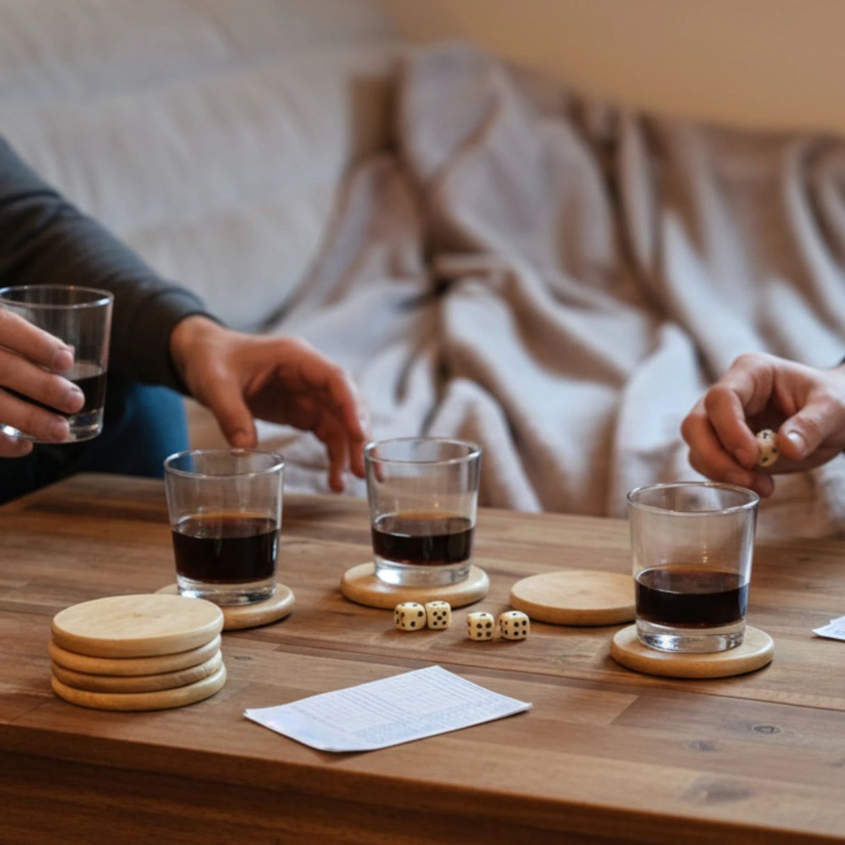 Teakholz Untersetzer rund 10 cm 8er Set – für Getränke & Raclette Rustikale Tischdeko