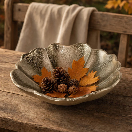 Dekoschale Blume Gold Ø 21 cm – Aluminium Schale mit Filzboden - Dekoschale
