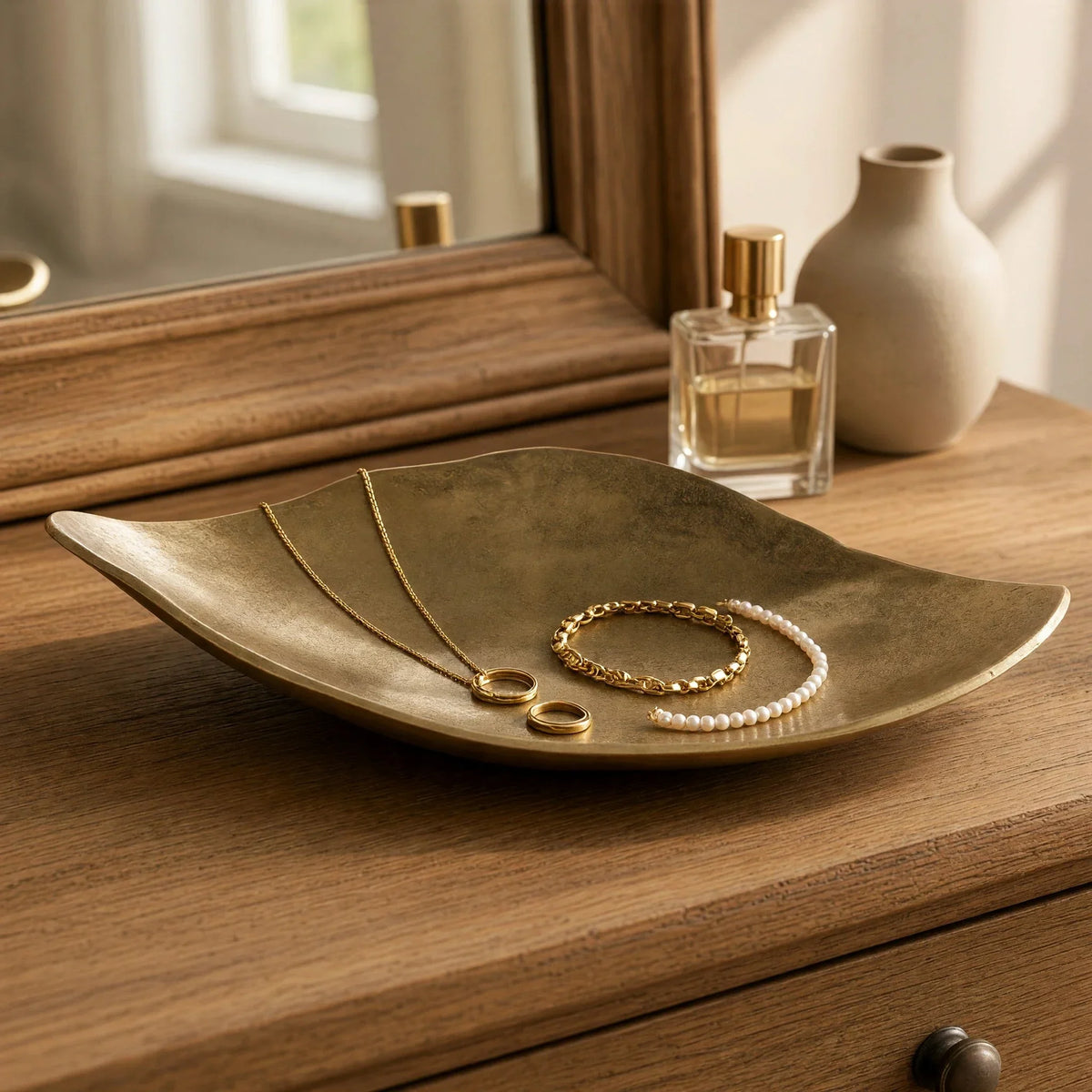 Dekoschale Gold 41 cm – Längliche Aluminiumschale mit Filzboden - Dekoschale