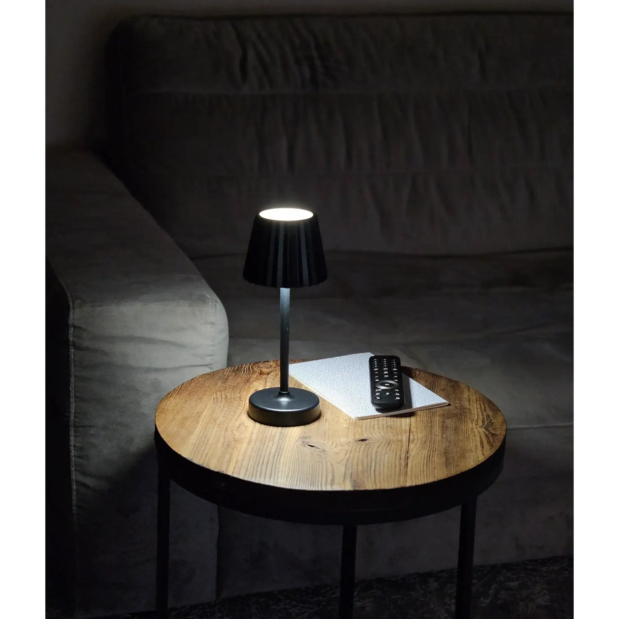 Tischleuchte Lampe Leuchte LED weiß schwarz Batterie Leselampe Nachttischlampe - Leuchte Touch